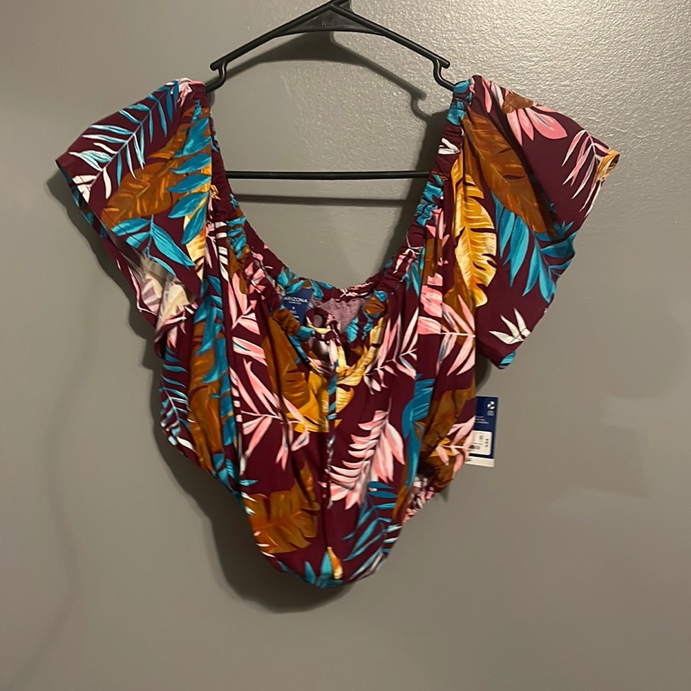 Brand: Arizona. Size: medium